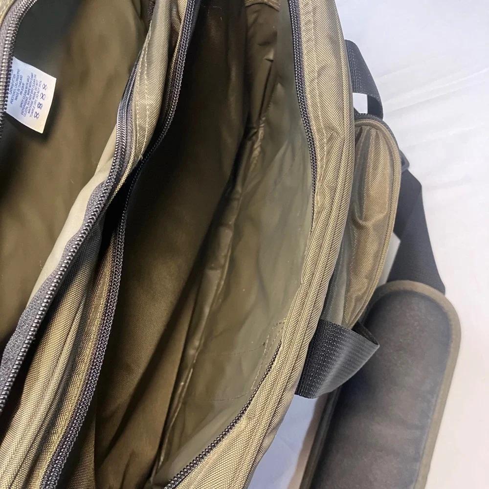 Lands End Direct Merchants Olive Green Nylon‎ Messenger Bag Multi Pocket Travel